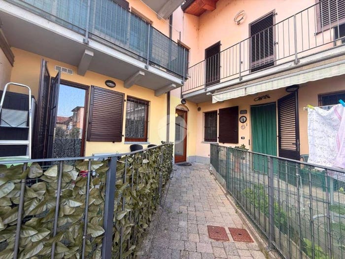 Appartamento bilocale in vendita in VIA MADONNINA, Centro, Gassino Torinese