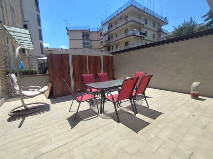 Appartamento quadrilocale in vendita in Via Enrico Tazzoli, Ospedale, Caserta