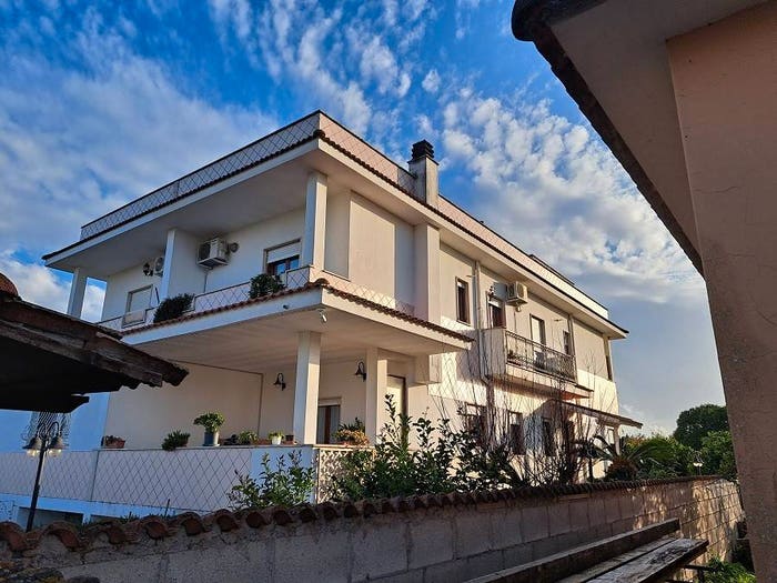 Casa con 6 locali in vendita in Via Priverno, Cioccati Zucchetti, Nettuno