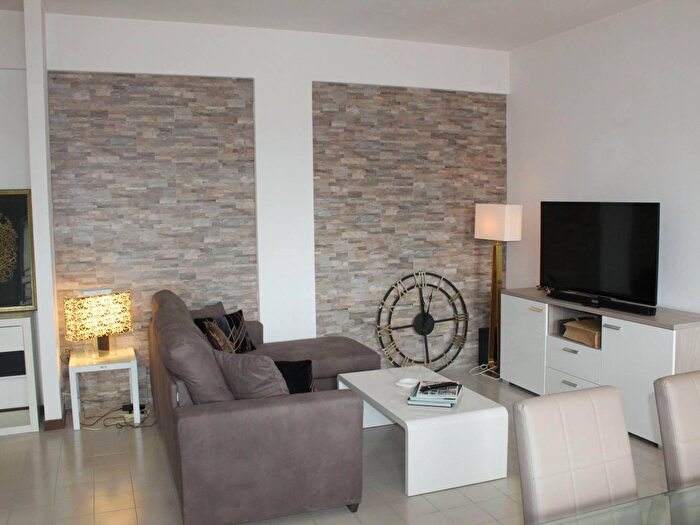 Appartamento con 5 locali in vendita in Via Giacomo Matteotti, Forte Dei Marmi