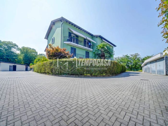 Appartamento con 5 locali in vendita in Via Paoloni, Centro, Castelletto Sopra Ticino