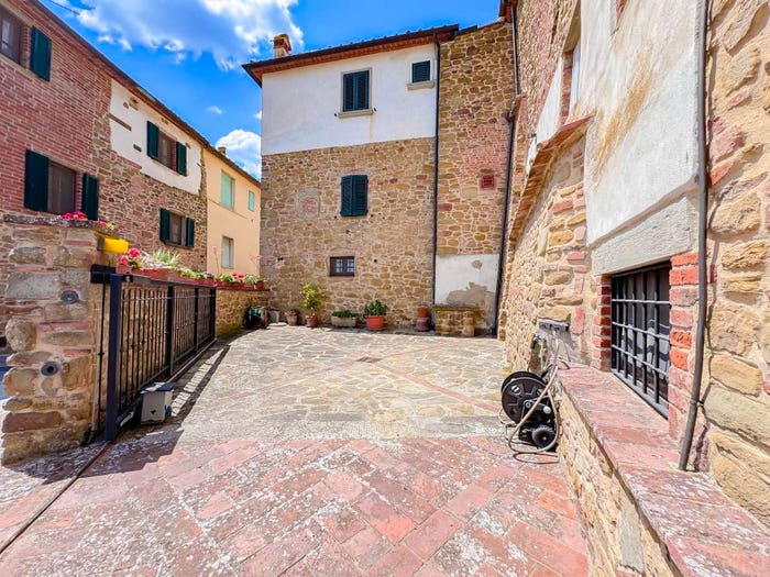 Casa quadrilocale in vendita in Piazza Alta, Ciggiano, Civitella in Val di Chiana