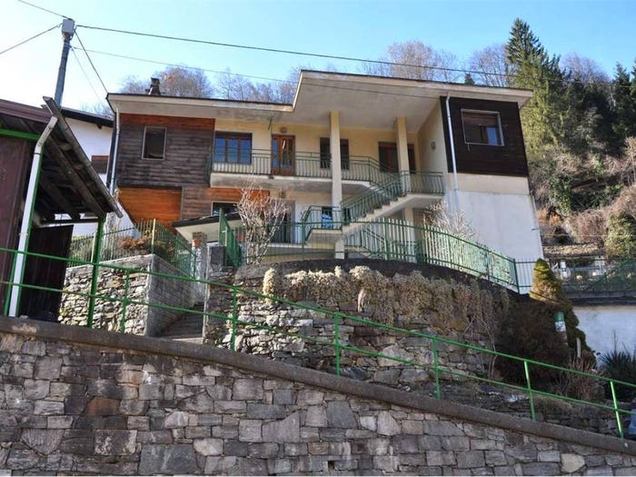 Casa con 6 locali in vendita in Località Molini, Molini, CalascaCastiglione