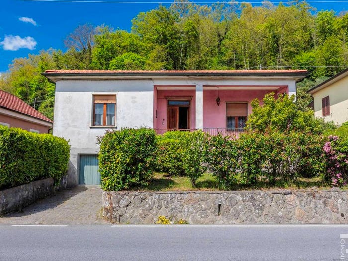 Casa con 6 locali in vendita in Località Santa Chiara, Fivizzano