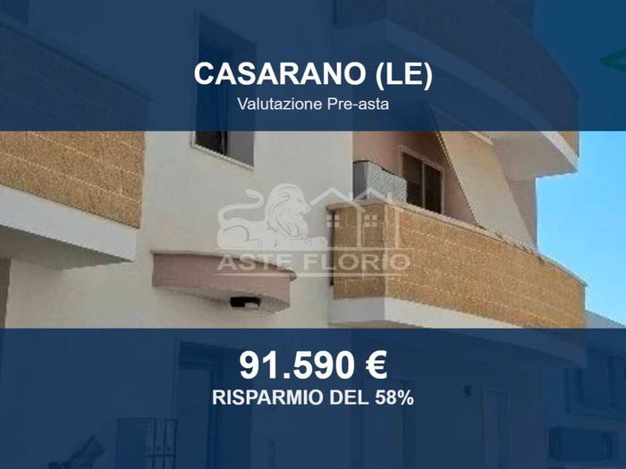 Appartamento con 6 locali in vendita in Via Corte Cremona, Casarano