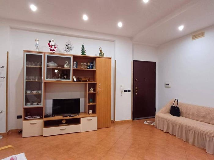 Appartamento quadrilocale in vendita in Via Lungomare Colonna, Villa Margi, Reitano