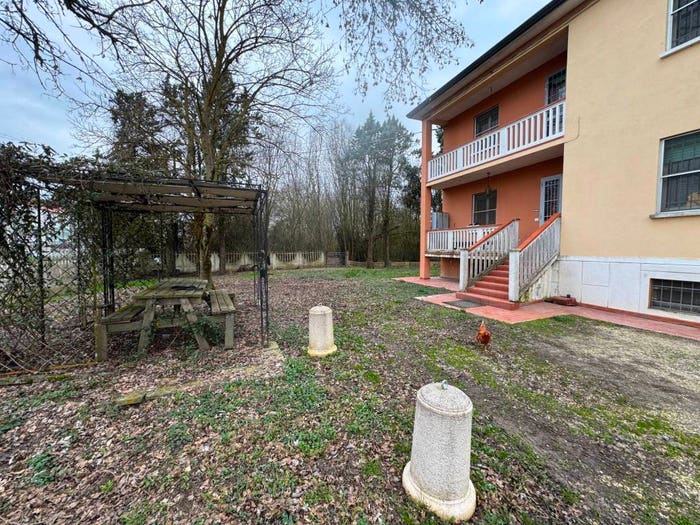 Casa con 6 locali in vendita in Via Canal Bianco, Porotto Cassana, Ferrara