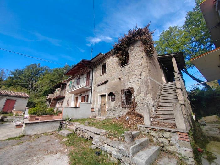 Casa quadrilocale in vendita in Via Madonna delle Grazie, Centro, Ceccano