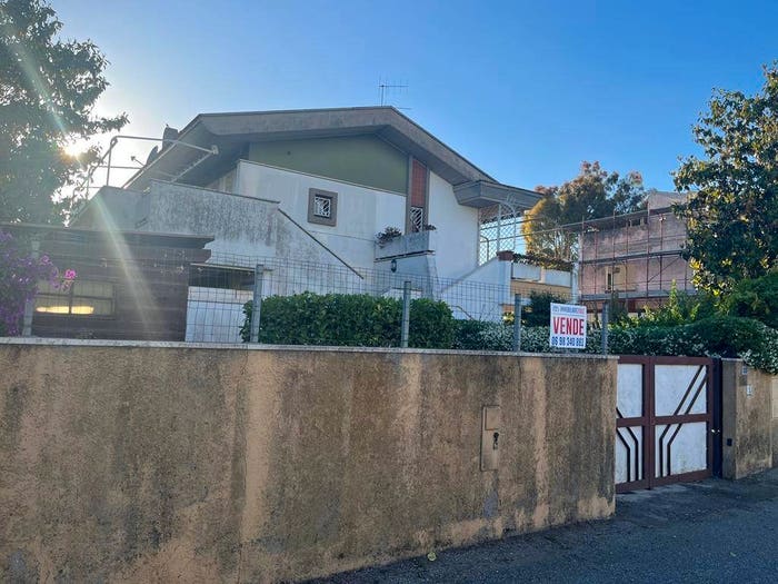 Appartamento trilocale in vendita in Via dei Lecci, Villa Claudia, Anzio