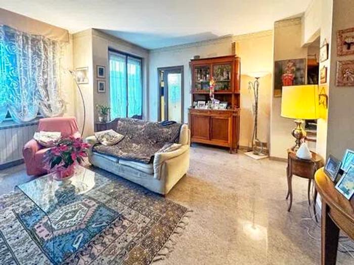 Appartamento con 6 locali in vendita in Via Filippo Turati, Pallerone, Aulla