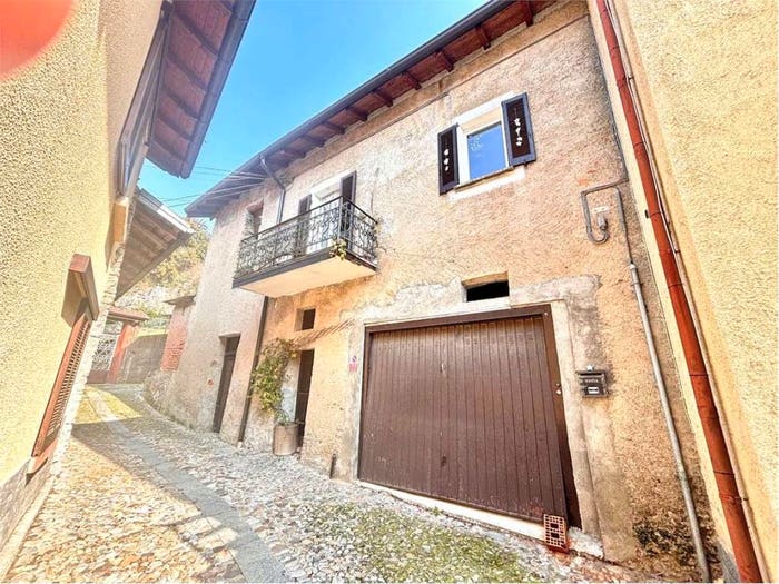 Casa bilocale in vendita in via cavour, Masciago Primo