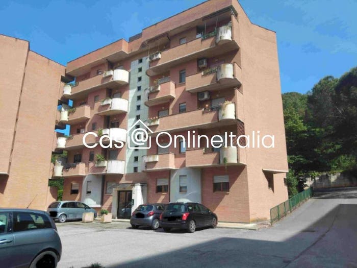 Appartamento con 6 locali in vendita in Via Francesco Alunni Pierucci località Gualtarella PG, San Sisto Lacugnano, Perugia