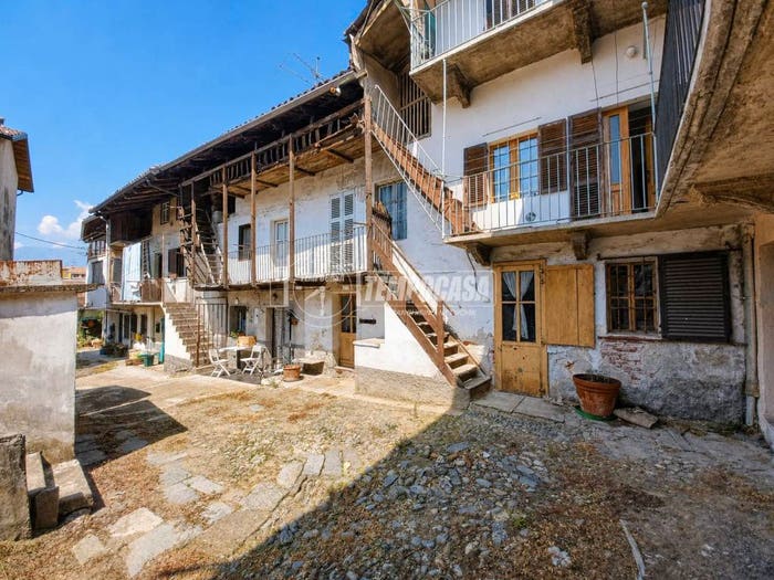 Casa trilocale in vendita in Via alle Scuole, Pavignano, Biella
