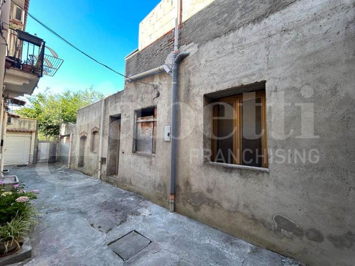 Casa bilocale in vendita in Via Umberto I, Centro, Spadafora