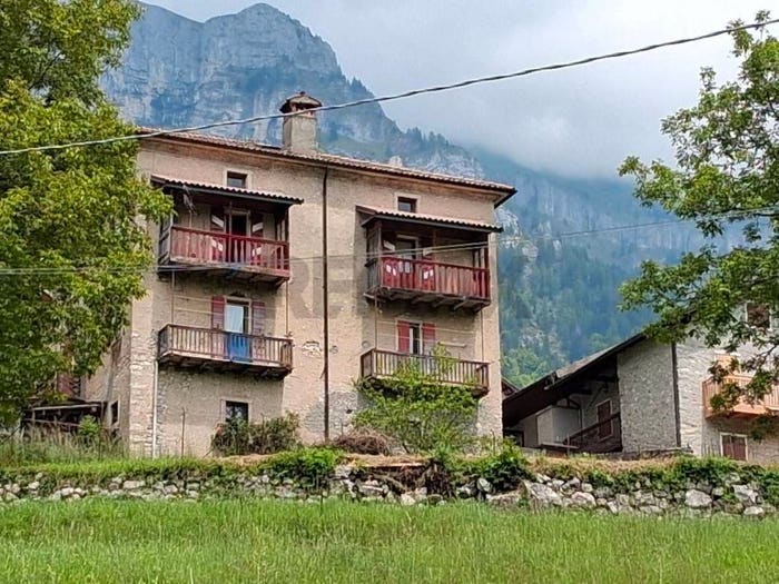 Appartamento con 6 locali in vendita in aune, Aune, Sovramonte