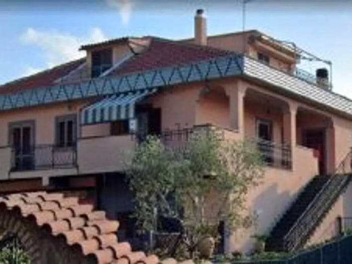 Appartamento con 6 locali in vendita in Via Capo, Centro, Grottaferrata