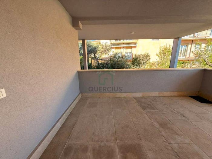 Appartamento quadrilocale in vendita in Via Gardesana dell'Acqua, Centro, Bardolino