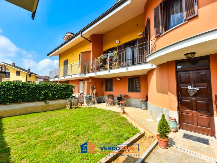 Casa con 6 locali in vendita in Strada della Valle, Lombriasco
