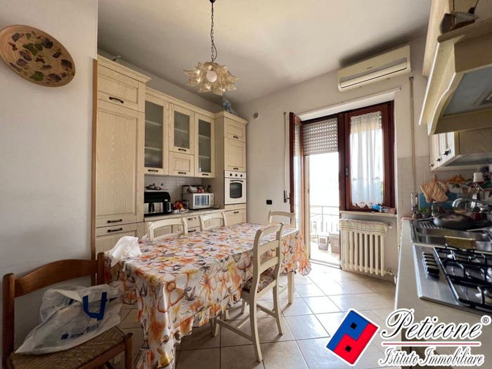 Appartamento con 5 locali in vendita in via Verdi, America Latina, Frosinone