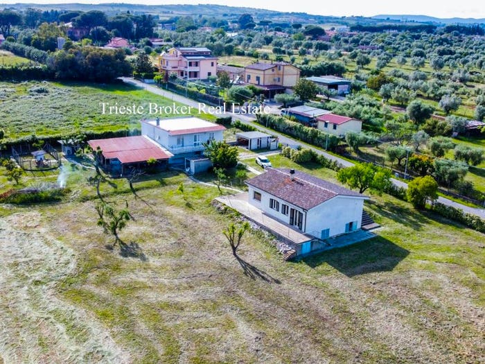 Casa con 6 locali in vendita in Via Lanfranco di Pavia, Cesano, Roma