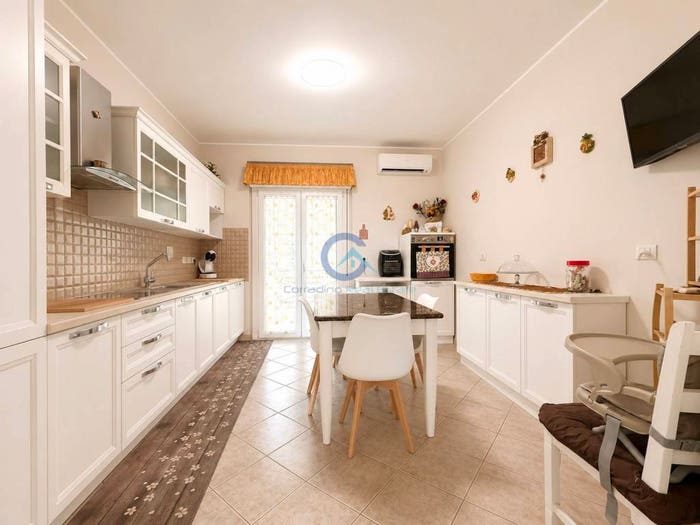 Appartamento quadrilocale in vendita in Via Eraclea, Catanzaro Lido, Catanzaro