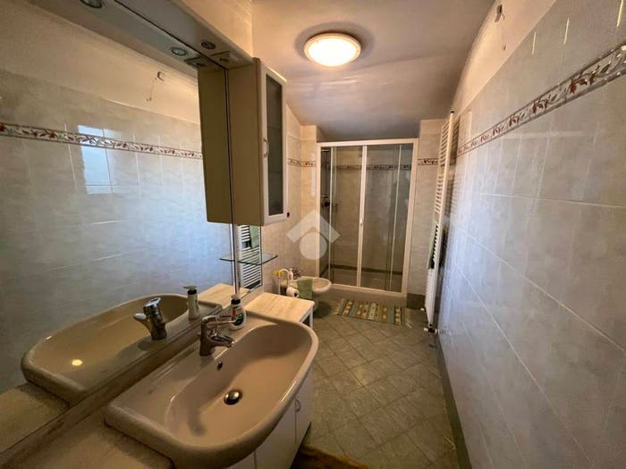 Casa quadrilocale in vendita in Canton Garda, Ivrea