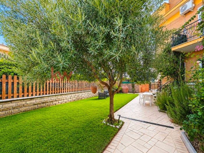Appartamento in vendita in Via Pisa, Lido di Cincinnato Sirene, Anzio