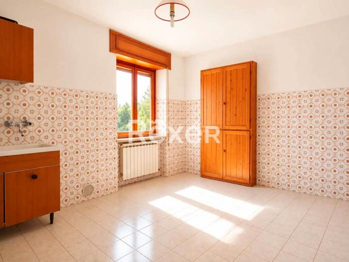 Appartamento con 5 locali in vendita in Via Giuseppe Garibaldi, Villagrande, Montecopiolo