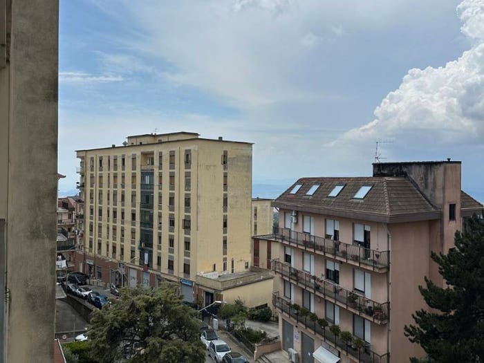 Appartamento trilocale in vendita in Via Madonna dei Cieli, Stadio Pontepiccolo, Catanzaro