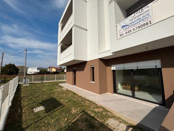 Appartamento trilocale in vendita in Via Caduti di Nassirya, Centro, Loreggia