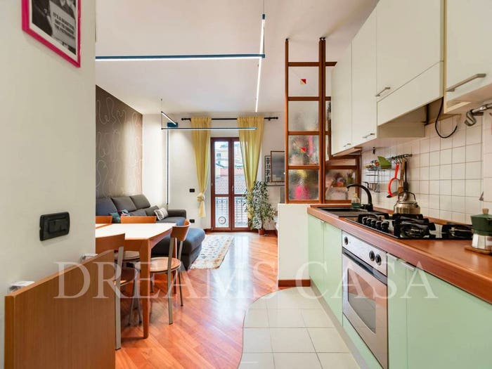 Appartamento trilocale in vendita in Via Popoli Uniti, Rovereto, Milano