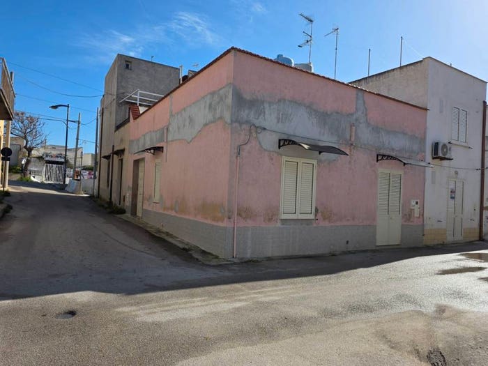 Casa quadrilocale in vendita in Piazza Favoroso, Tre Fontane, Campobello di Mazara