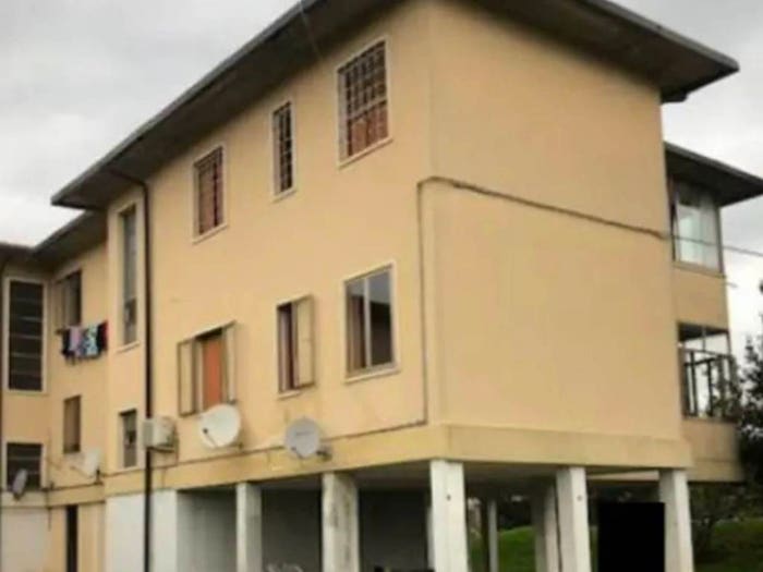Appartamento trilocale in vendita in Via San Giovanni, Centro, Lonigo