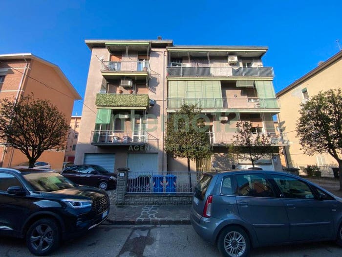 Appartamento trilocale in vendita in Via Giustiniano Grosoli, Ospedale, Carpi