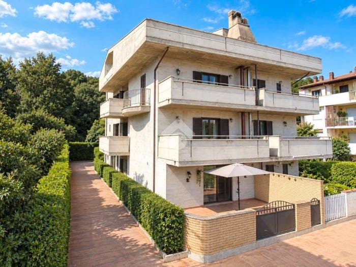 Casa con 6 locali in vendita in Via delle Querce, Verrotti, Montesilvano