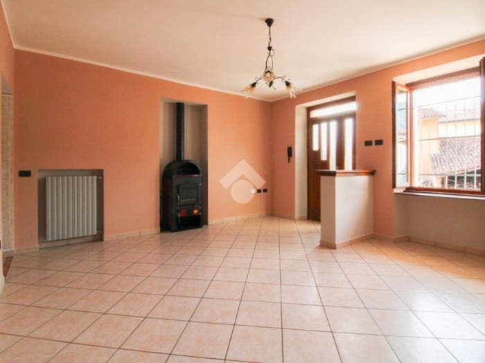 Casa trilocale in vendita in Via M D'Azeglio, Odolo