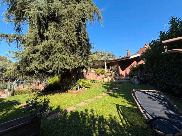 Casa con 6 locali in vendita in Via Alessandro Scarlatti, Zona Valcanneto Ceri Borgo San Martino, Cerveteri