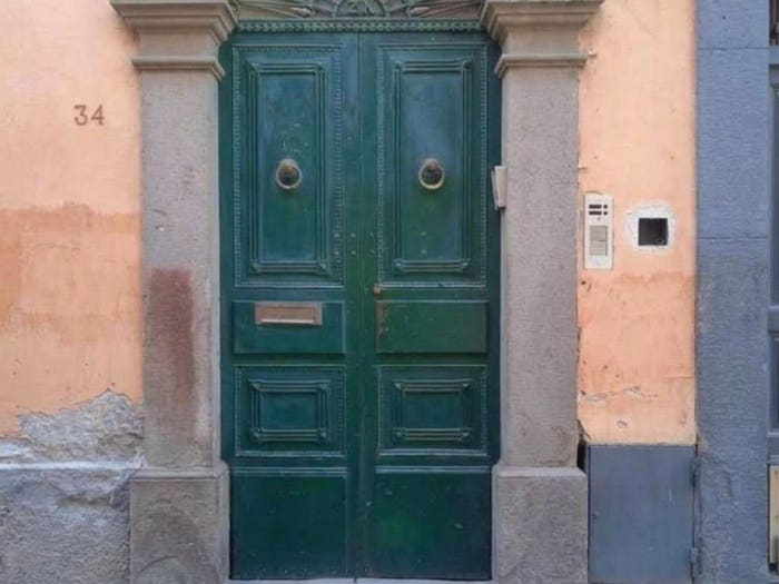 Appartamento con 6 locali in vendita in Via Sagone, Adrano