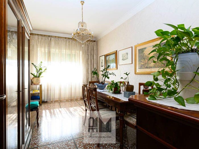 Appartamento quadrilocale in vendita in Via Veio, San Giovanni, Roma