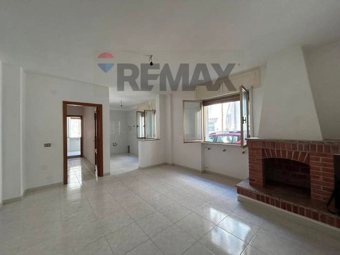 Appartamento trilocale in vendita in Via Leonardo Da Vinci, Centro, Ischitella