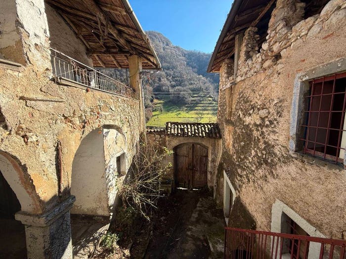 Casa trilocale in vendita in Via Villanova, Centro, Adrara San Martino