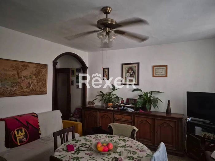 Casa con 6 locali in vendita in Via Gambarana, Centro, Ottobiano