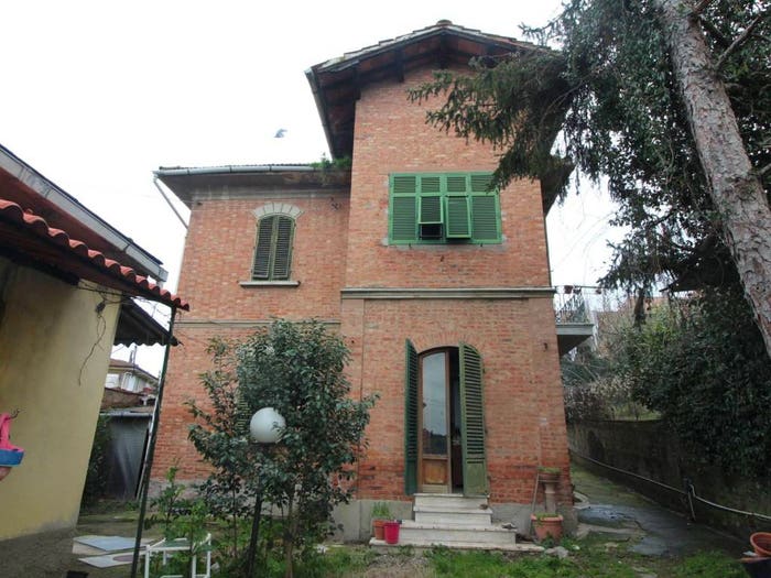 Appartamento con 6 locali in vendita in Via Vittorio Niccoli, Fontanella, Castelfiorentino