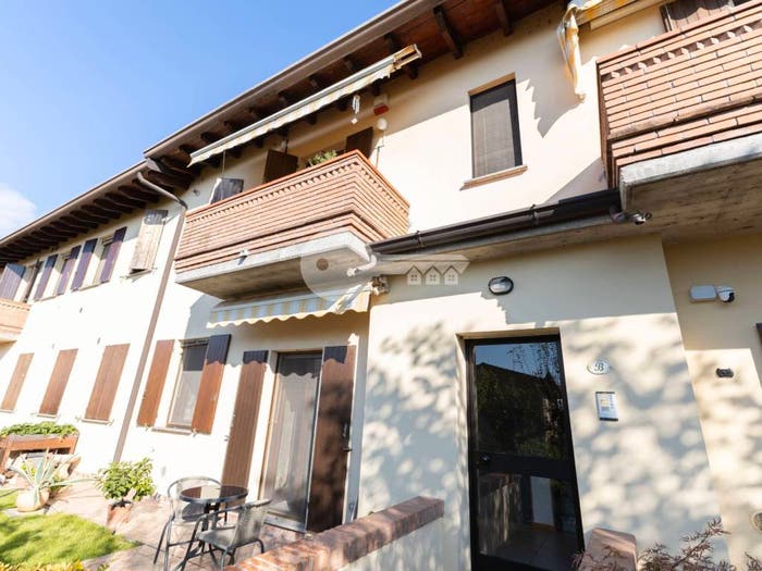 Appartamento quadrilocale in vendita in Via San Rocco, Centro, Seniga