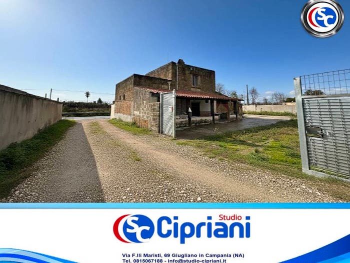 Casa quadrilocale in vendita in Via Ripuaria, Varcaturo, Giugliano in Campania