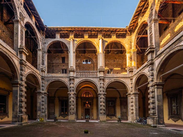 Appartamento con 5 locali in vendita in Via delle Belle Arti, Irnerio, Bologna