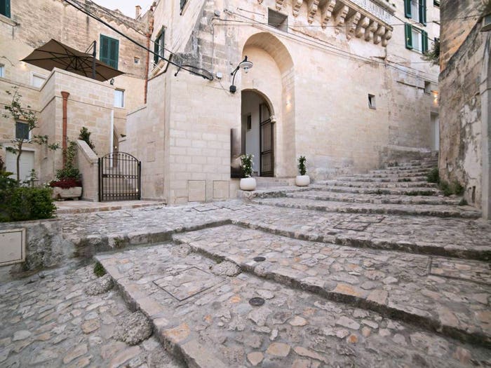 Casa con 6 locali in vendita in Centro, Matera