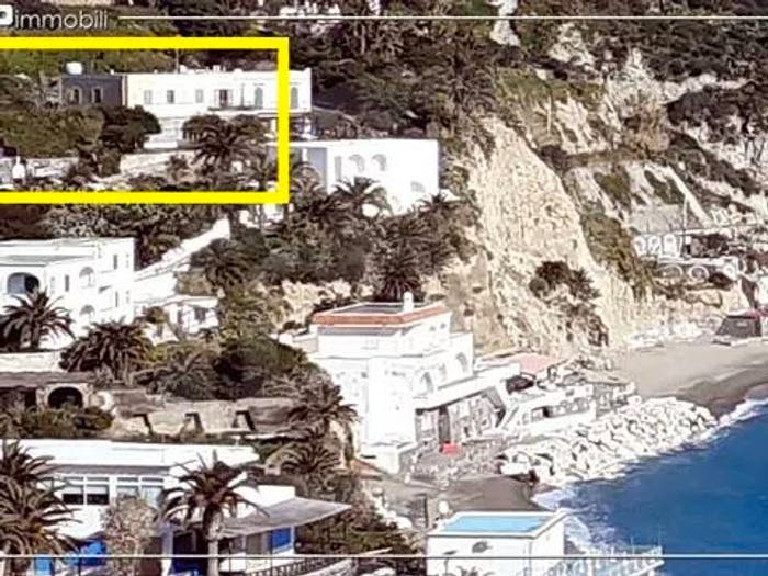 Appartamento con 6 locali in vendita in Via Fondolillo, Sant'angelo, Serrara Fontana