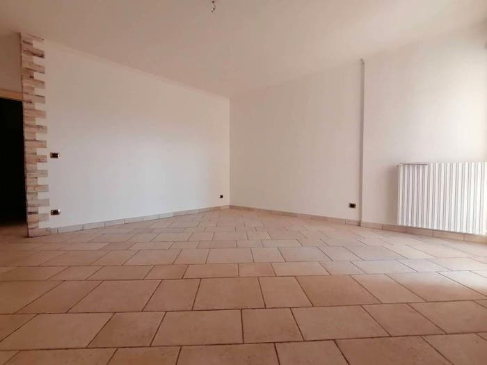 Appartamento trilocale in vendita in Via Manfredonia, Villaggio Artigiani Via Manfredonia, Foggia