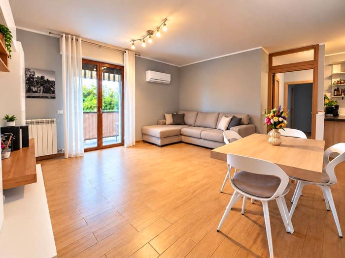 Appartamento quadrilocale in vendita in Via Giuseppe Di Vittorio, Centro, Santo Stefano di Magra